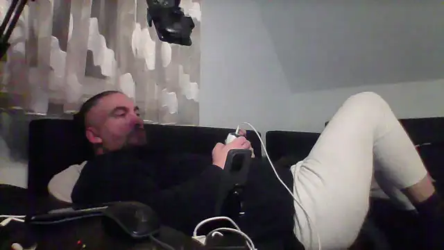 NewyorkDimi online show from February 11, 2026, 2:27 am