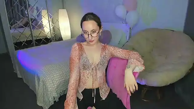 MelodyOfLovee online show from February 15, 2025, 2:11 pm