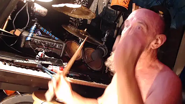 Snapshot of DREAMZ420 chatting on October 13, 2025, 10:10 pm DREAMZ420 online show from October 13, 2025, 10:10 pm