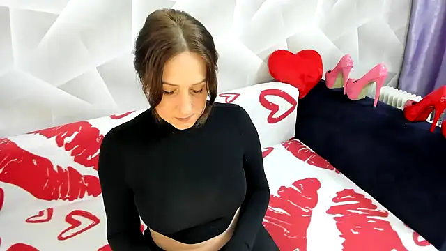 Sweet Lanaaaaa online show from February 17, 2026, 2:02 pm