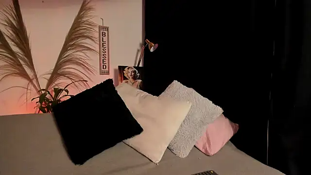 Serenity Day online show from September 9, 2025, 1:05 am