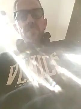 Snapshot of jonyfree1978 chatting on December 18, 2024, 11:19 pm jonyfree1978 online show from December 18, 2024, 11:19 pm