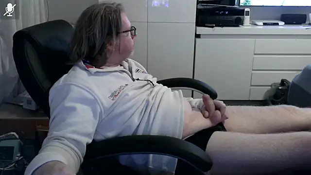 VSteph online show from February 4, 2026, 11:31 pm