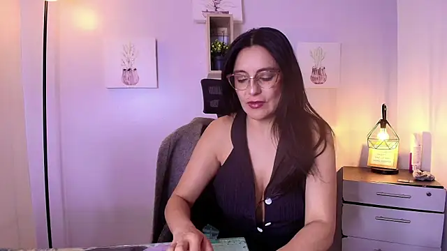 Zuzana21 online show from April 6, 2026, 12:39 pm