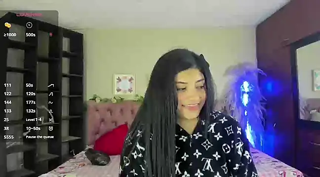 Lia Keen online show from February 5, 2025, 7:42 pm