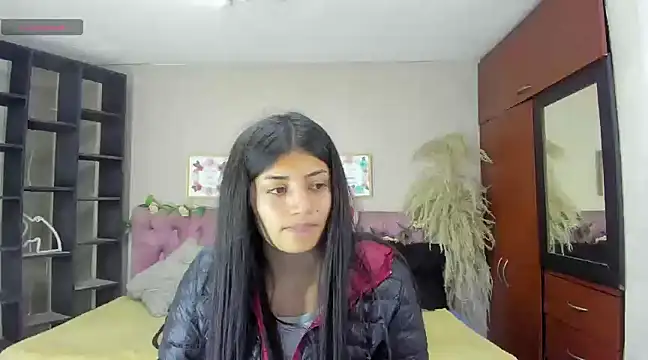 Lia Keen online show from March 12, 2025, 8:20 pm