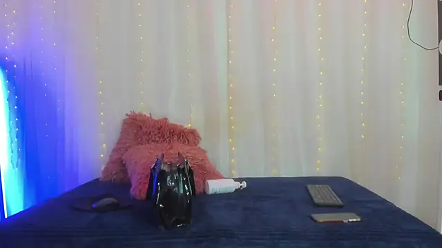 Itsme Daniela online show from December 14, 2024, 2:53 pm