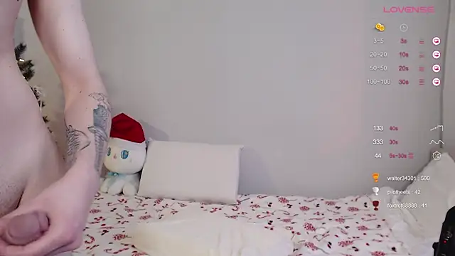 duomooncouple online show from December 30, 2024, 11:04 am