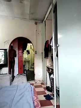 Polygamist online show from September 15, 2025, 5:07 am