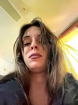 Yasmine47 online show from September 26, 2025, 7:45 am