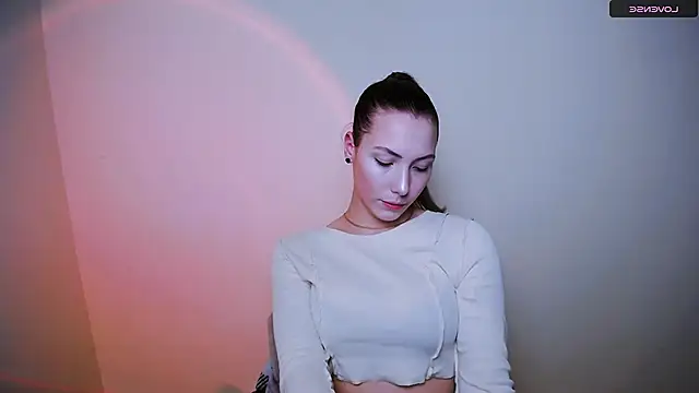 VanessaMay  online show from December 12, 2024, 6:31 pm