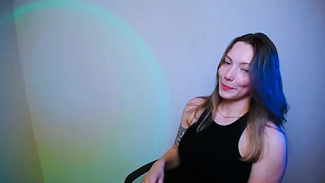 VanessaMay  online show from January 22, 2025, 2:15 am