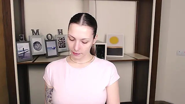 VanessaMay  online show from March 24, 2026, 5:51 pm