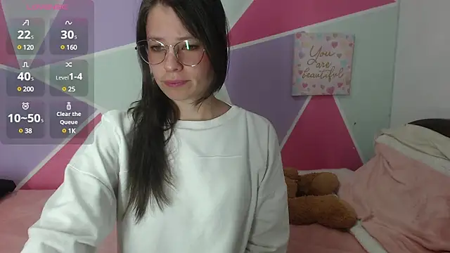 Mily Miley online show from February 3, 2025, 7:31 pm