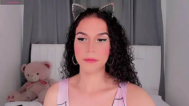 gatitavenecis online show from September 29, 2025, 3:28 pm