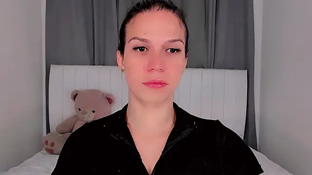 gatitavenecis online show from November 1, 2025, 9:28 pm