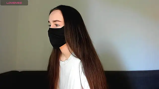 AngelinaAdderly online show from May 27, 2026, 2:58 pm
