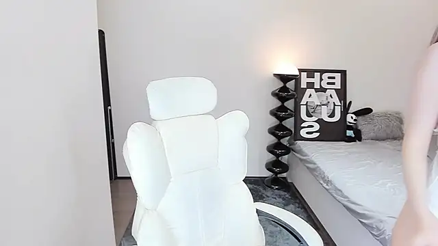 bdbdzs online show from March 14, 2025, 10:05 pm