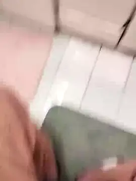 hexsmith96 online show from December 15, 2024, 11:31 pm