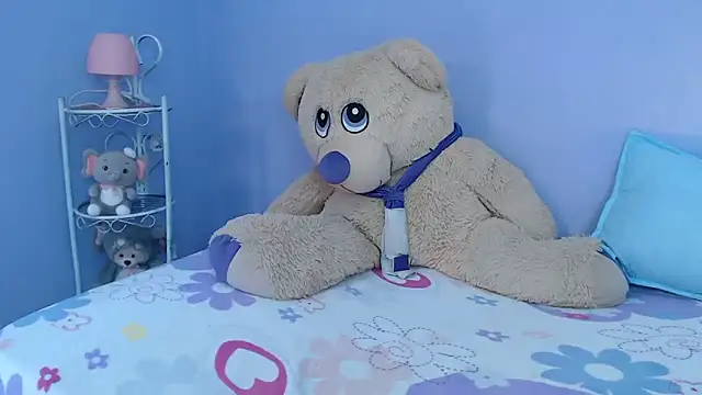 madisson smalltits online show from February 28, 2025, 7:14 pm