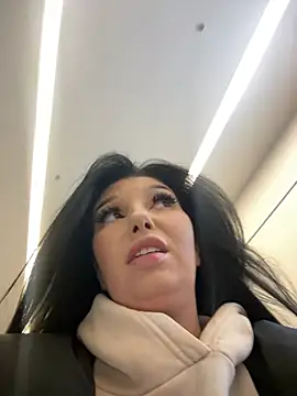 Tisha Busty online show from December 16, 2024, 1:32 pm