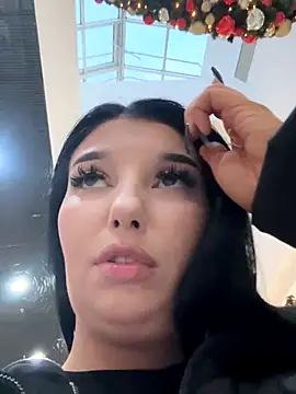 Tisha Busty online show from December 14, 2025, 12:43 pm