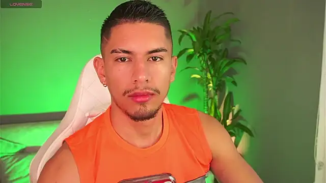 Aaronfox x online show from January 31, 2025, 11:24 am