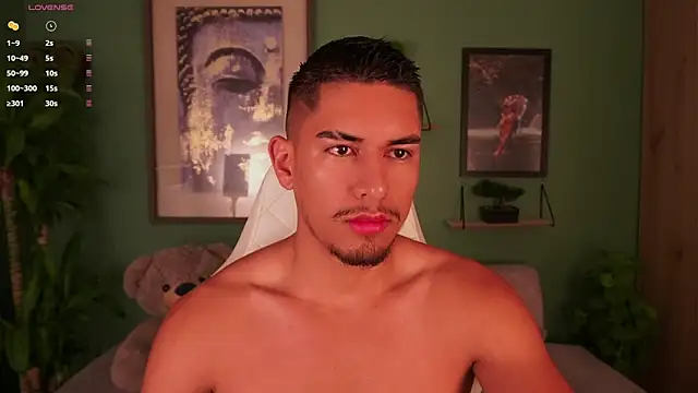 Aaronfox x online show from February 16, 2025, 10:43 am