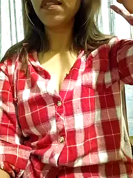 Snapshot of MIss-Naina chatting on January 27, 2025, 9:44 am MIss-Naina online show from January 27, 2025, 9:44 am