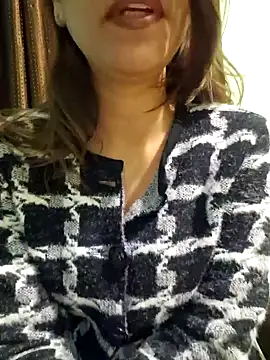 Snapshot of MIss-Naina chatting on February 9, 2025, 1:22 am MIss-Naina online show from February 9, 2025, 1:22 am