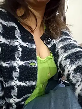 Snapshot of MIss-Naina chatting on February 14, 2025, 7:28 am MIss-Naina online show from February 14, 2025, 7:28 am