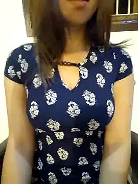 Snapshot of MIss-Naina chatting on March 19, 2025, 11:25 pm MIss-Naina online show from March 19, 2025, 11:25 pm