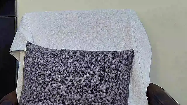 Snapshot of MIss-Naina chatting on October 28, 2025, 8:18 am MIss-Naina online show from October 28, 2025, 8:18 am