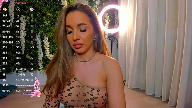 VivienCarter online show from January 31, 2025, 12:40 pm