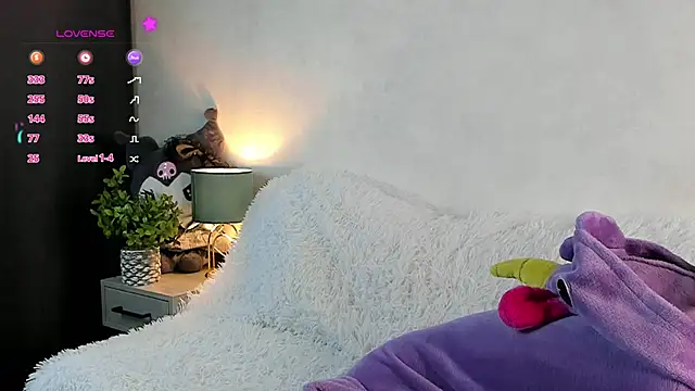 MeghanElson online show from February 4, 2025, 11:27 am