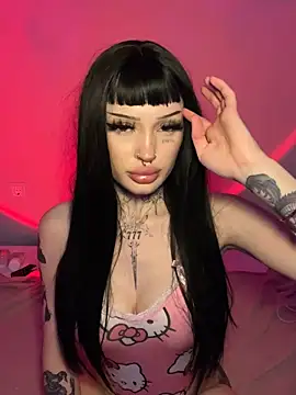 madelinexx online show from November 5, 2025, 7:58 pm