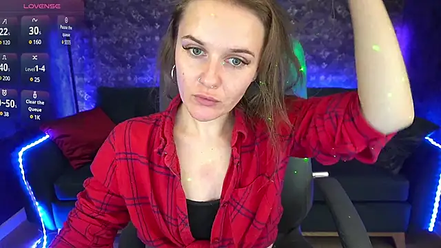 Snapshot of MaribelRiverr_ chatting on December 20, 2024, 12:27 pm MaribelRiverr online show from December 20, 2024, 12:27 pm
