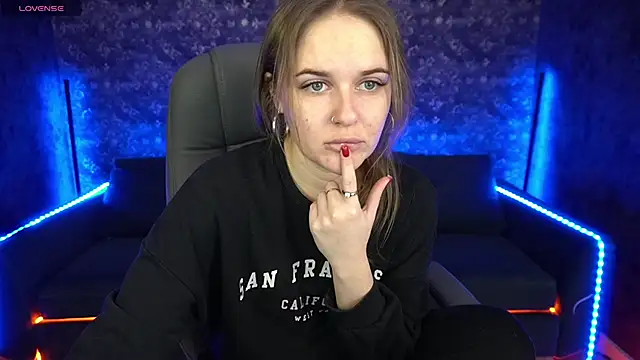 Snapshot of MaribelRiverr_ chatting on February 10, 2025, 6:31 am MaribelRiverr online show from February 10, 2025, 6:31 am