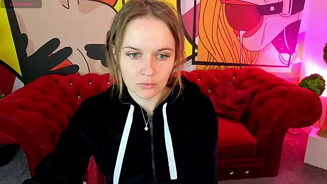 Snapshot of MaribelRiverr_ chatting on May 29, 2026, 5:27 am MaribelRiverr online show from May 29, 2026, 5:27 am