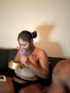 exotic  couple online show from December 5, 2025, 12:14 pm