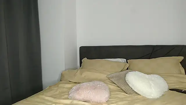 ElizabethAC online show from March 19, 2025, 9:38 am