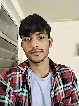 kingkartik7 online show from February 25, 2025, 1:50 pm