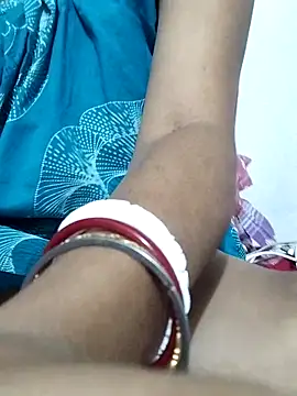 Snapshot of miss-Riy chatting on May 1, 2026, 6:23 pm miss-Riy online show from May 1, 2026, 6:23 pm