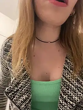 EvaRush online show from March 23, 2025, 2:04 am