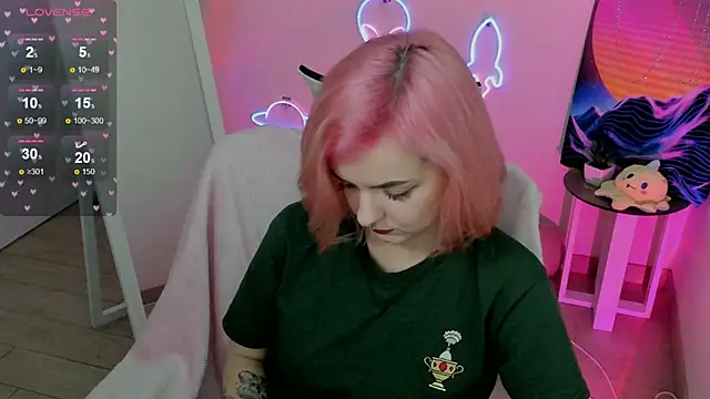 Fire Bestie online show from February 15, 2025, 4:45 pm