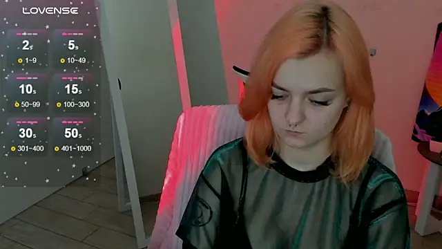 Fire Bestie online show from October 20, 2025, 1:11 pm