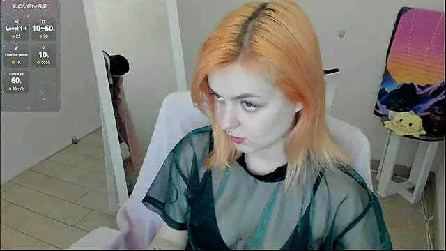 Fire Bestie online show from December 21, 2025, 1:51 pm