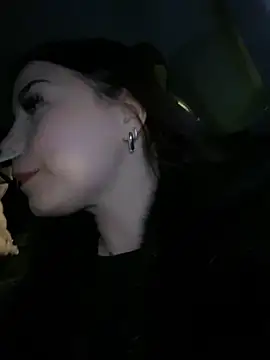 Chloe  Moon online show from December 9, 2024, 7:18 pm