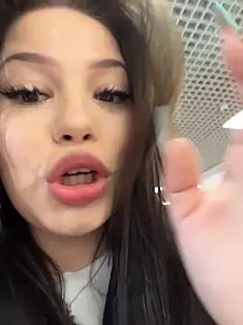 Chloe  Moon online show from March 25, 2026, 11:05 am