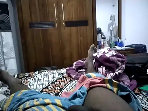 nikini1621 online show from December 5, 2025, 5:09 pm